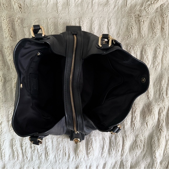 Coach Black Leather Shoulder Bag with Gold Accents - Picture 3 of 9